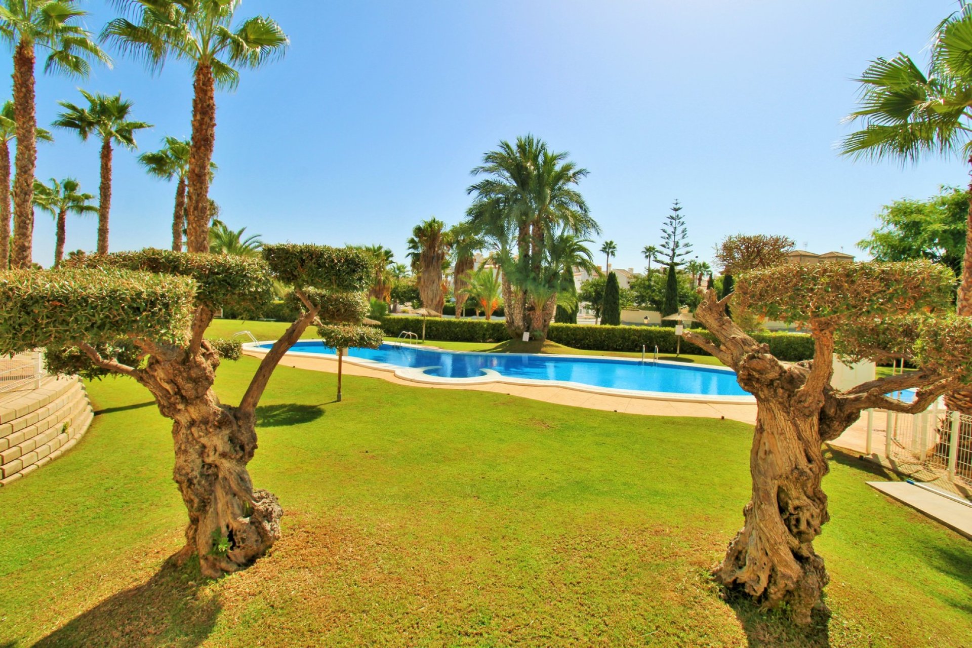 Resale - Apartment / Flat * - Villamartin * - Villamartín * 
