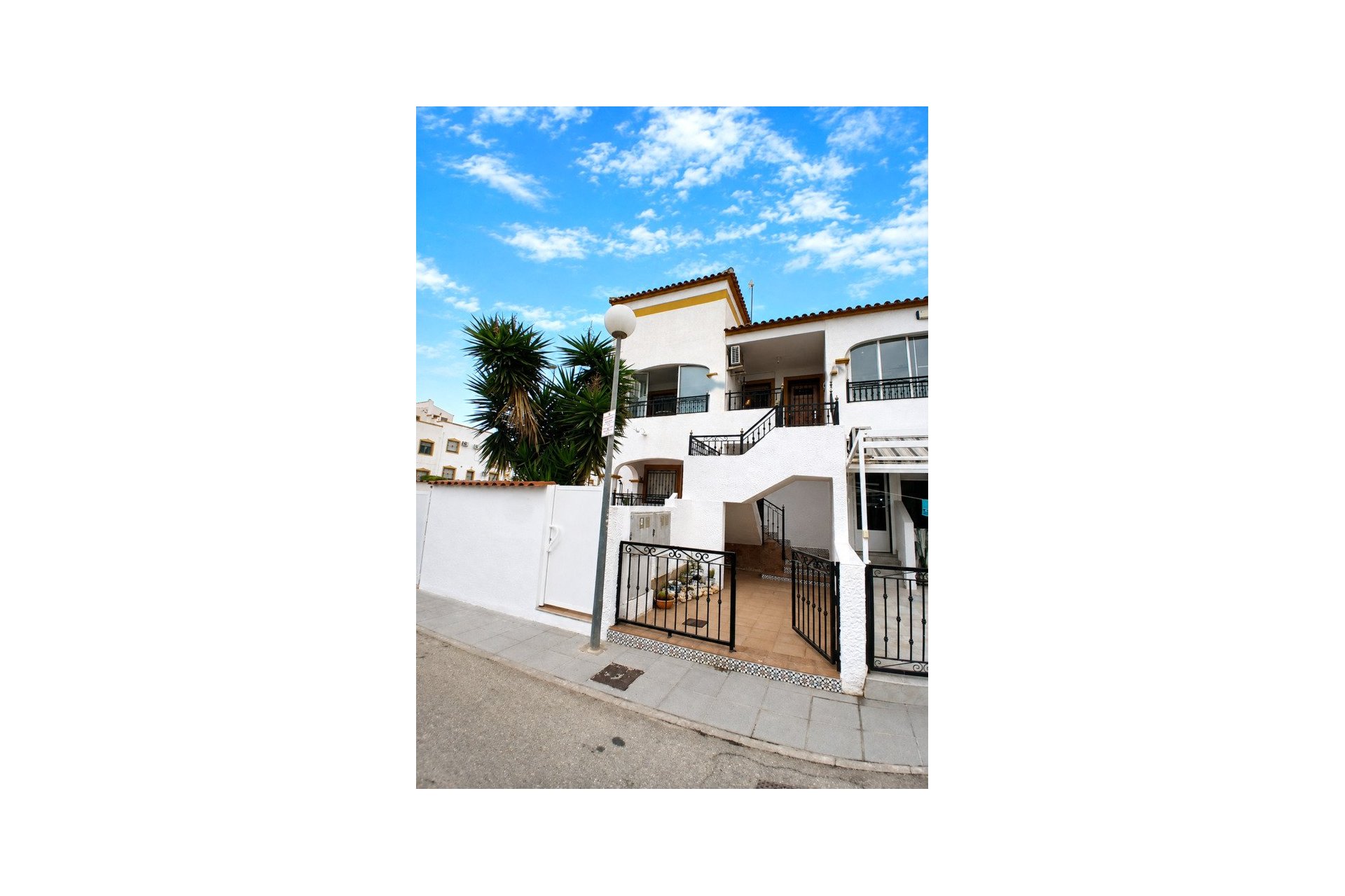 Resale - Apartment / Flat * - Vistabella Golf Entre Naranjos - Costa Blanca