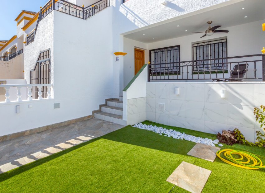 Resale - Apartment / Flat * - Vistabella Golf