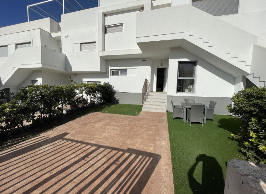 Resale - Apartment / Flat * - Vistabella Golf *