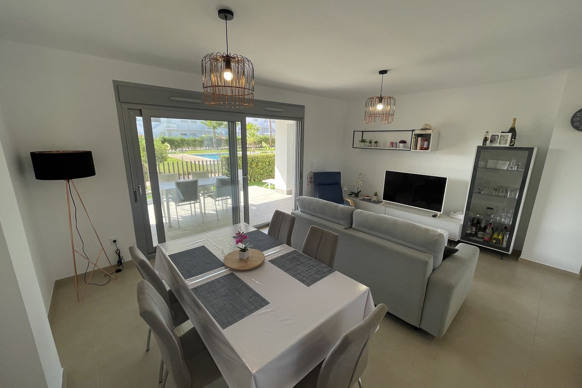 Resale - Apartment / Flat * - Vistabella Golf *