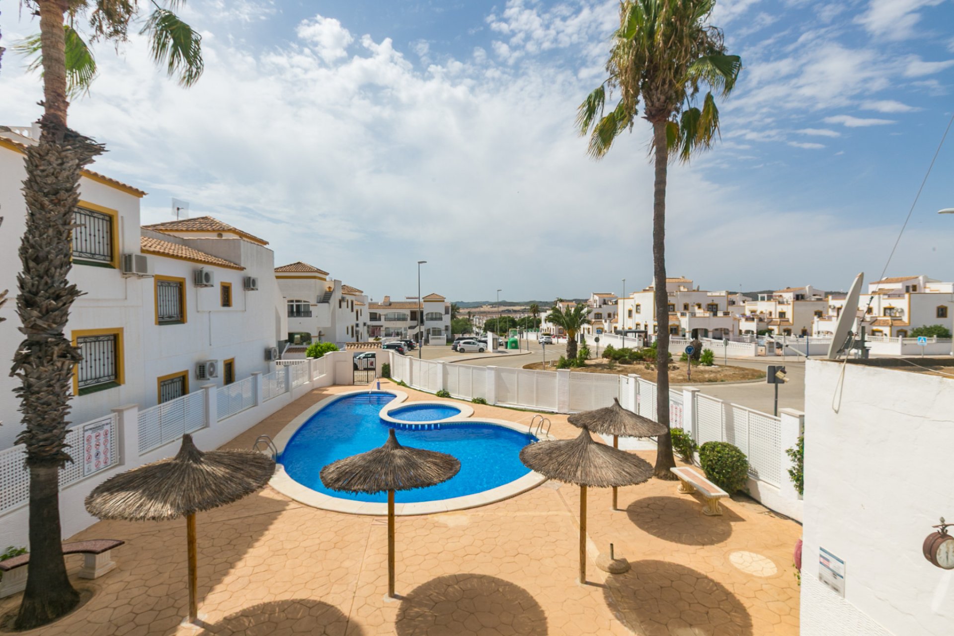 Resale - Apartment / Flat * - Vistabella - Vistabella Golf