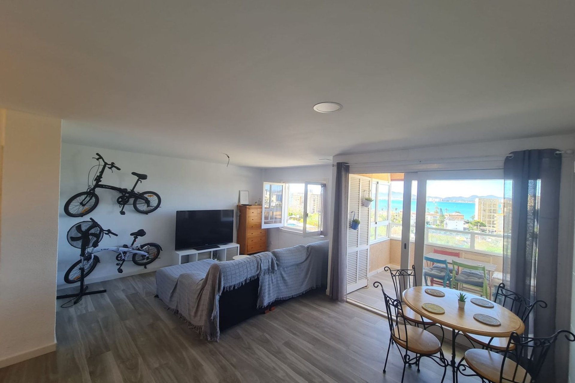 Resale - Apartment - Middle Floor Apartment - La Manga - Costa Calida