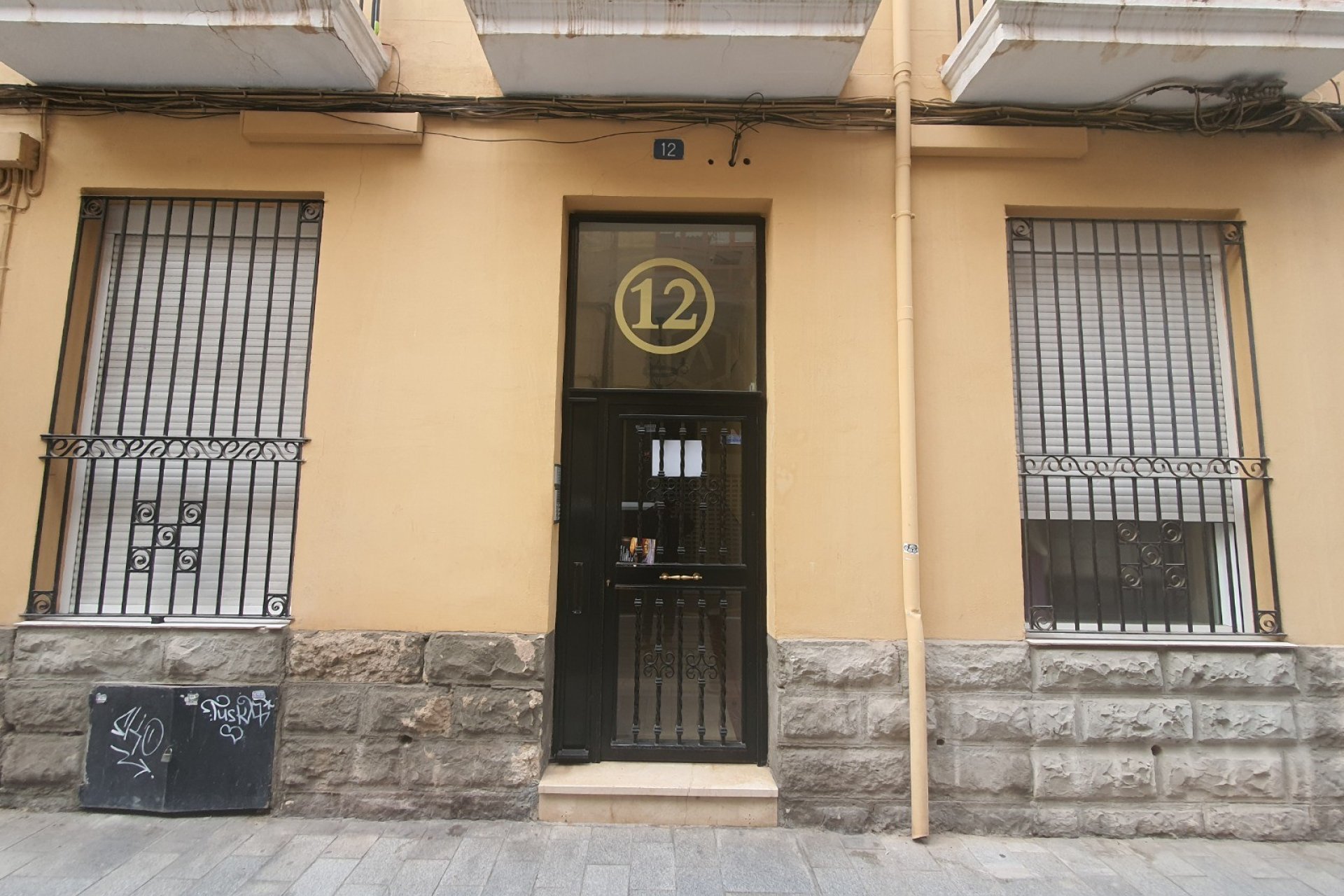 Resale - Building * - Alicante * - Casco antiguo