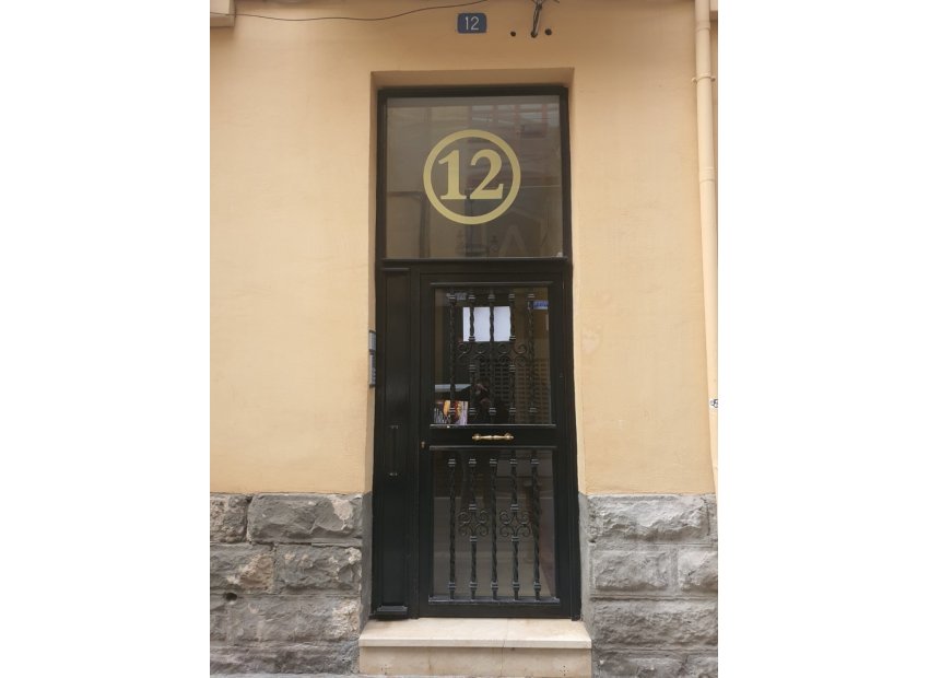 Resale - Building * - Alicante * - Casco antiguo