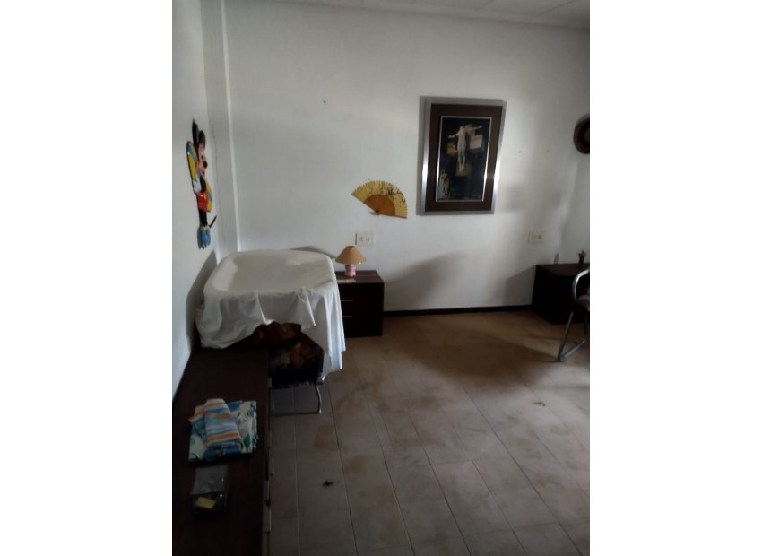 Resale - Building * - Torrevieja *