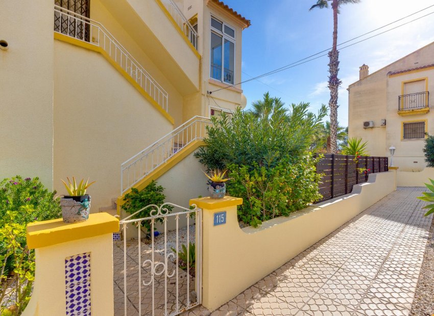 Resale - Bungalow - Orihuela Costa - Villamartín