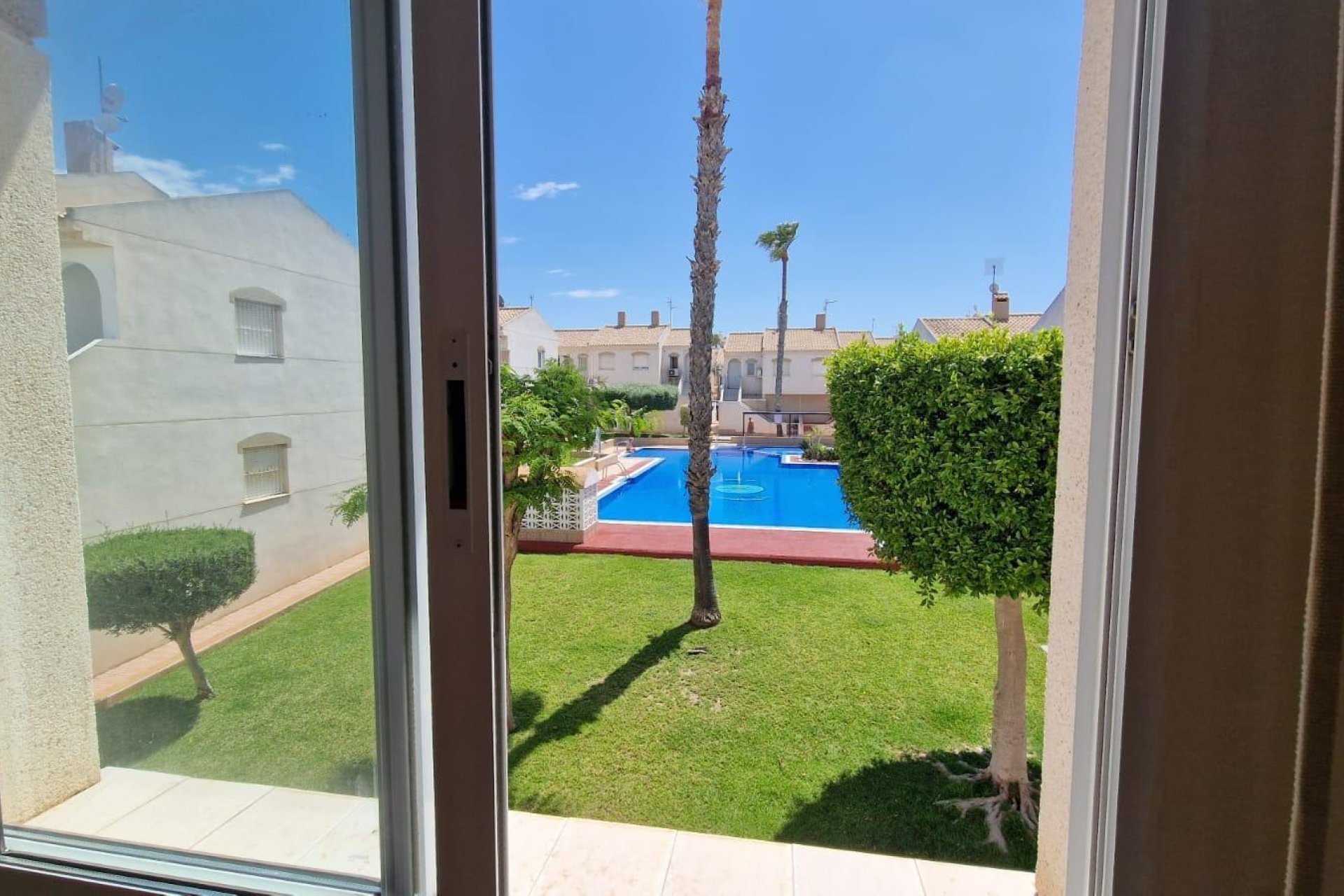 Resale - Bungalow - Torrevieja - Aguas Nuevas