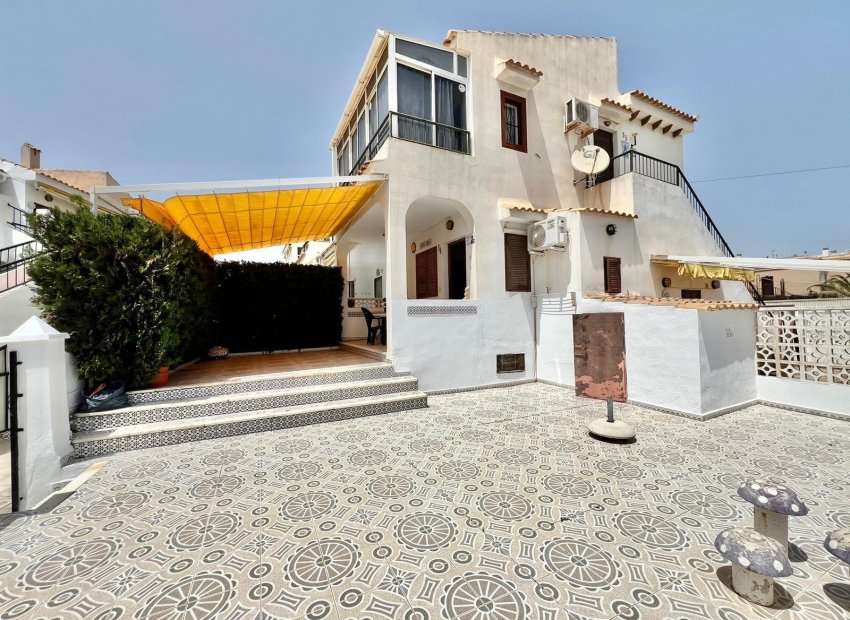 Resale - Bungalow - Torrevieja - Aguas Nuevas