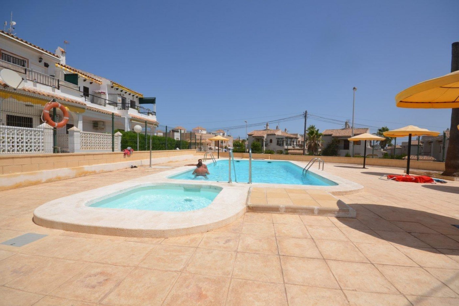 Resale - Bungalow - Torrevieja - Aguas Nuevas