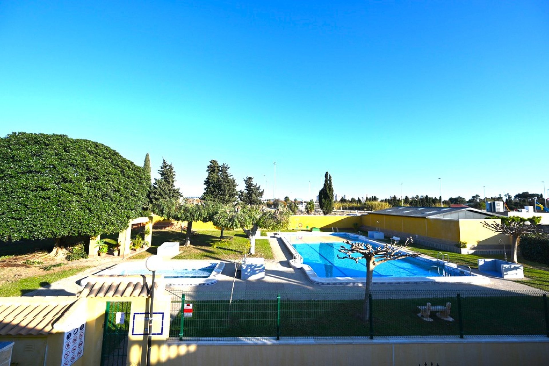 Resale - Bungalow - Torrevieja - Jardín del Mar