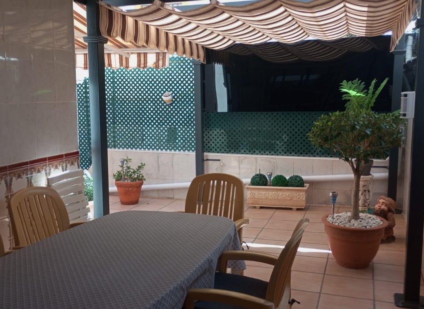 Resale - Bungalow - Torrevieja - Los altos