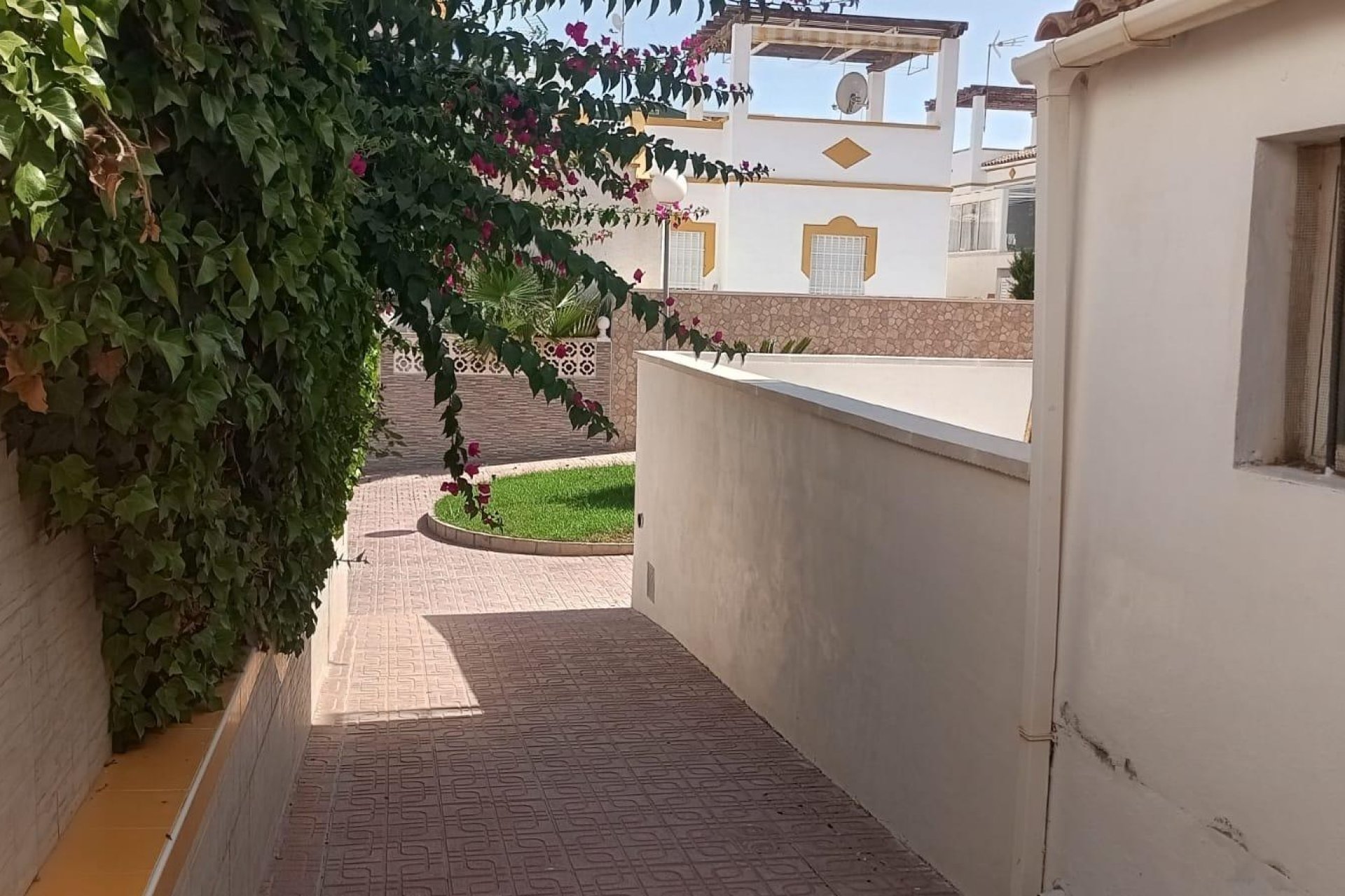 Resale - Bungalow - Torrevieja - Los altos