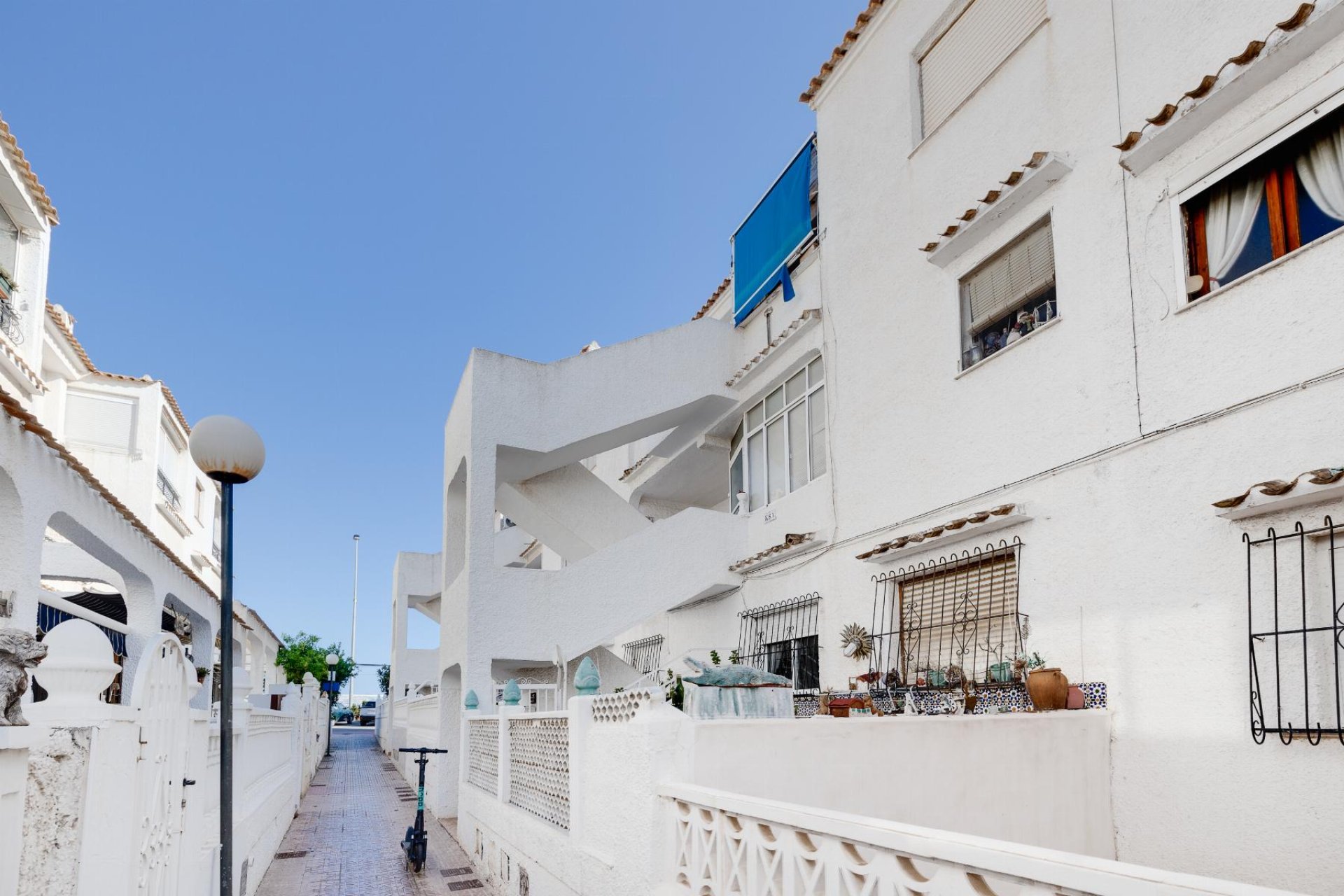 Resale - Bungalow - Torrevieja - Playa de los Naufragos