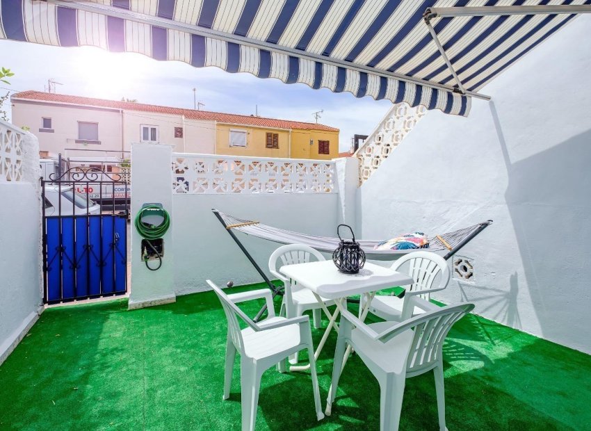 Resale - Bungalow - Torrevieja - Playa de los Naufragos