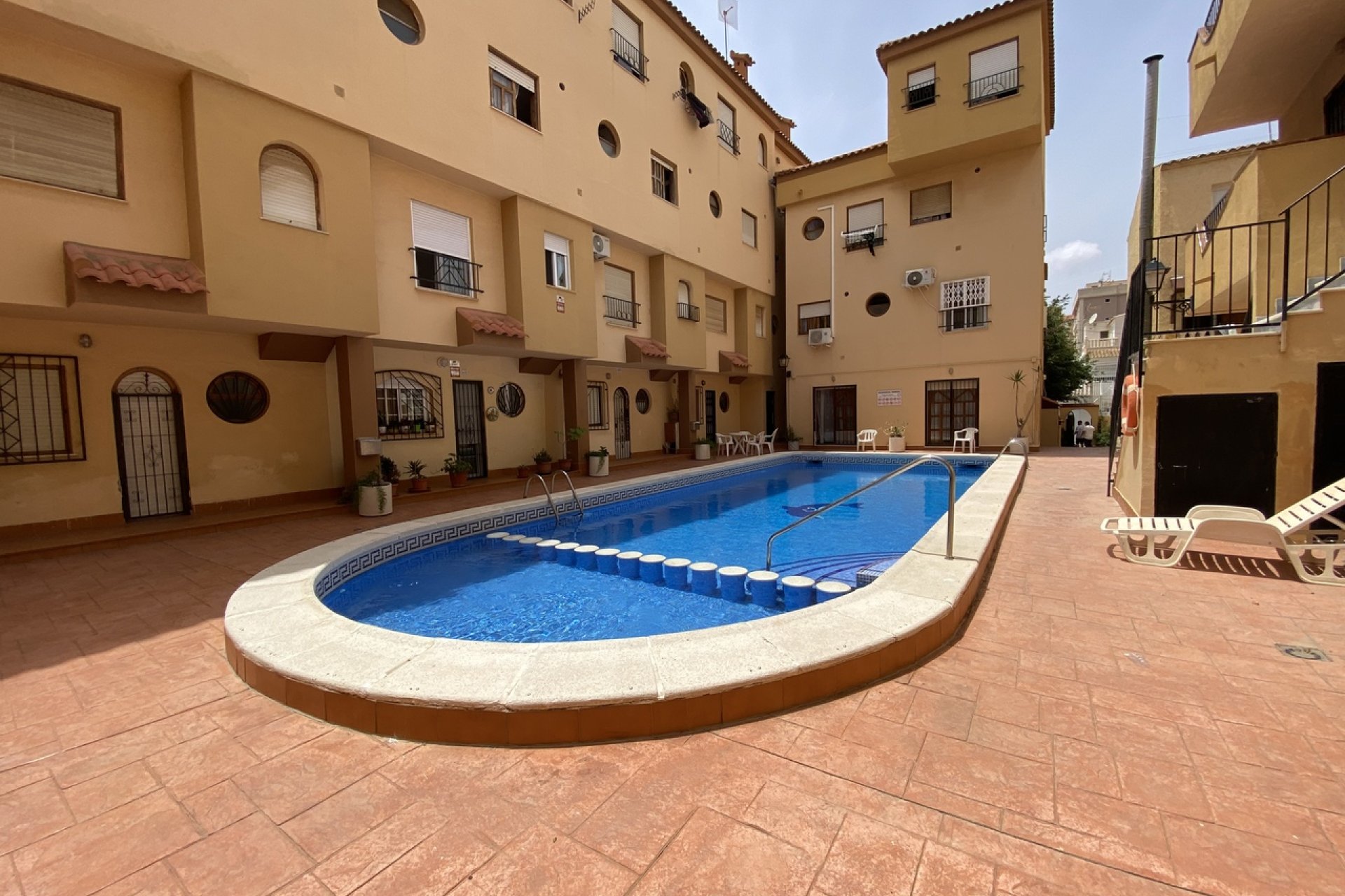 Resale - Bungalow - Torrevieja