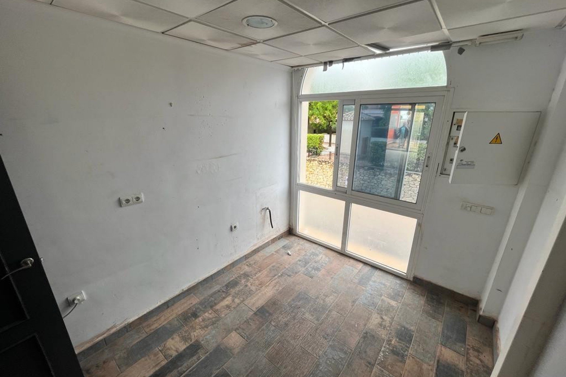 Resale - Commercial * - Algorfa - La Finca Golf *