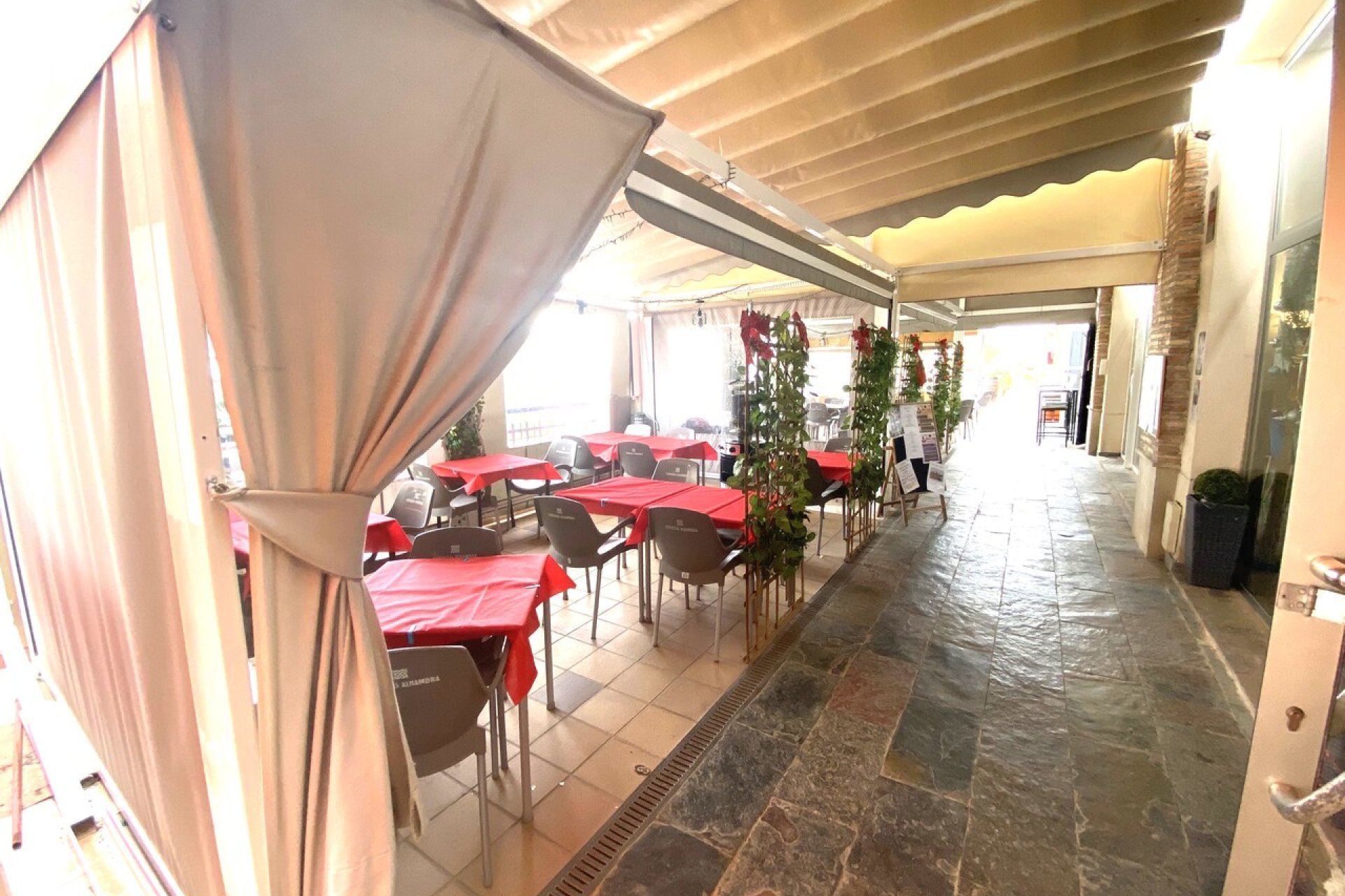 Resale - Commercial * - Algorfa *