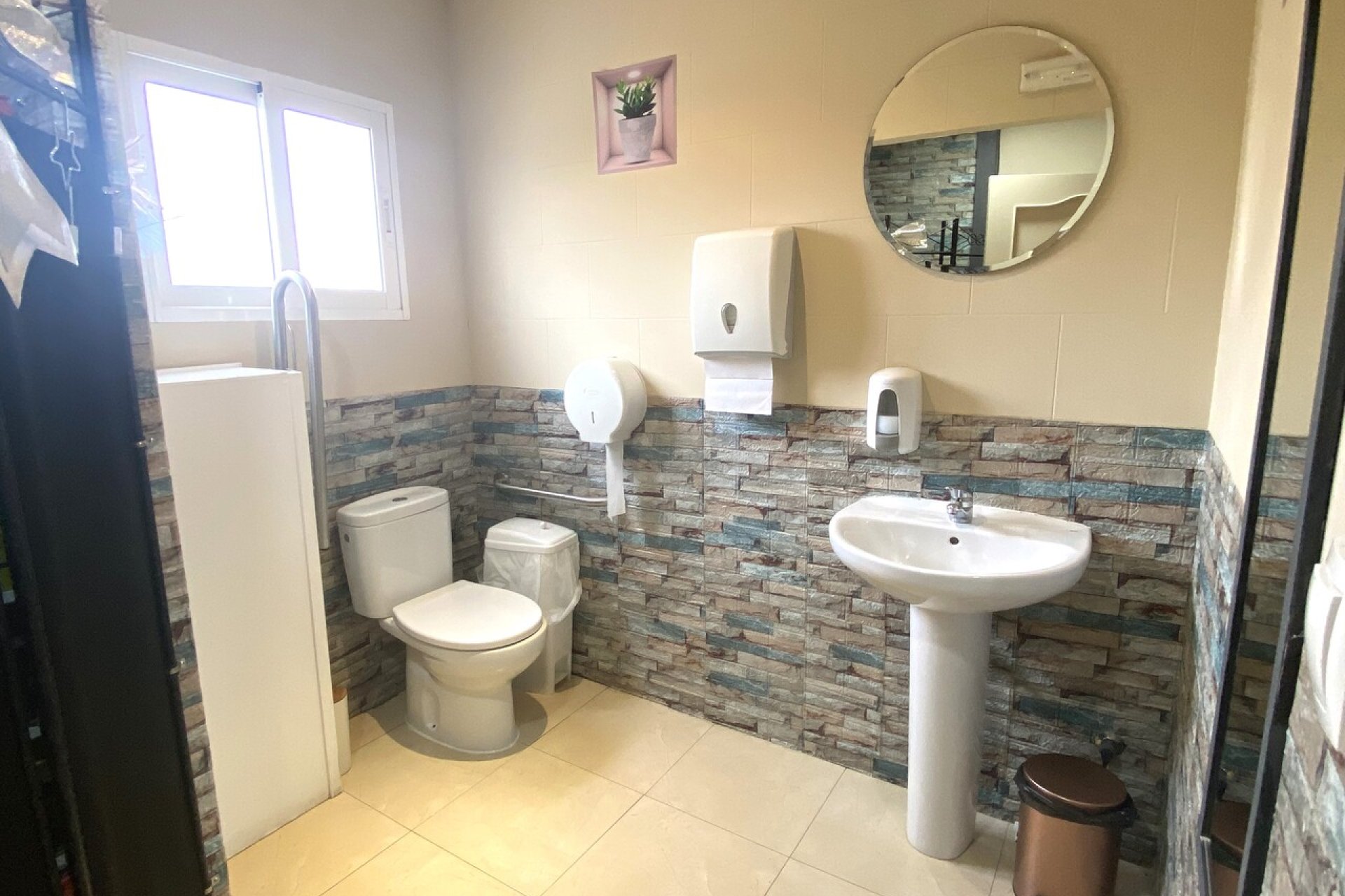 Resale - Commercial * - Algorfa *