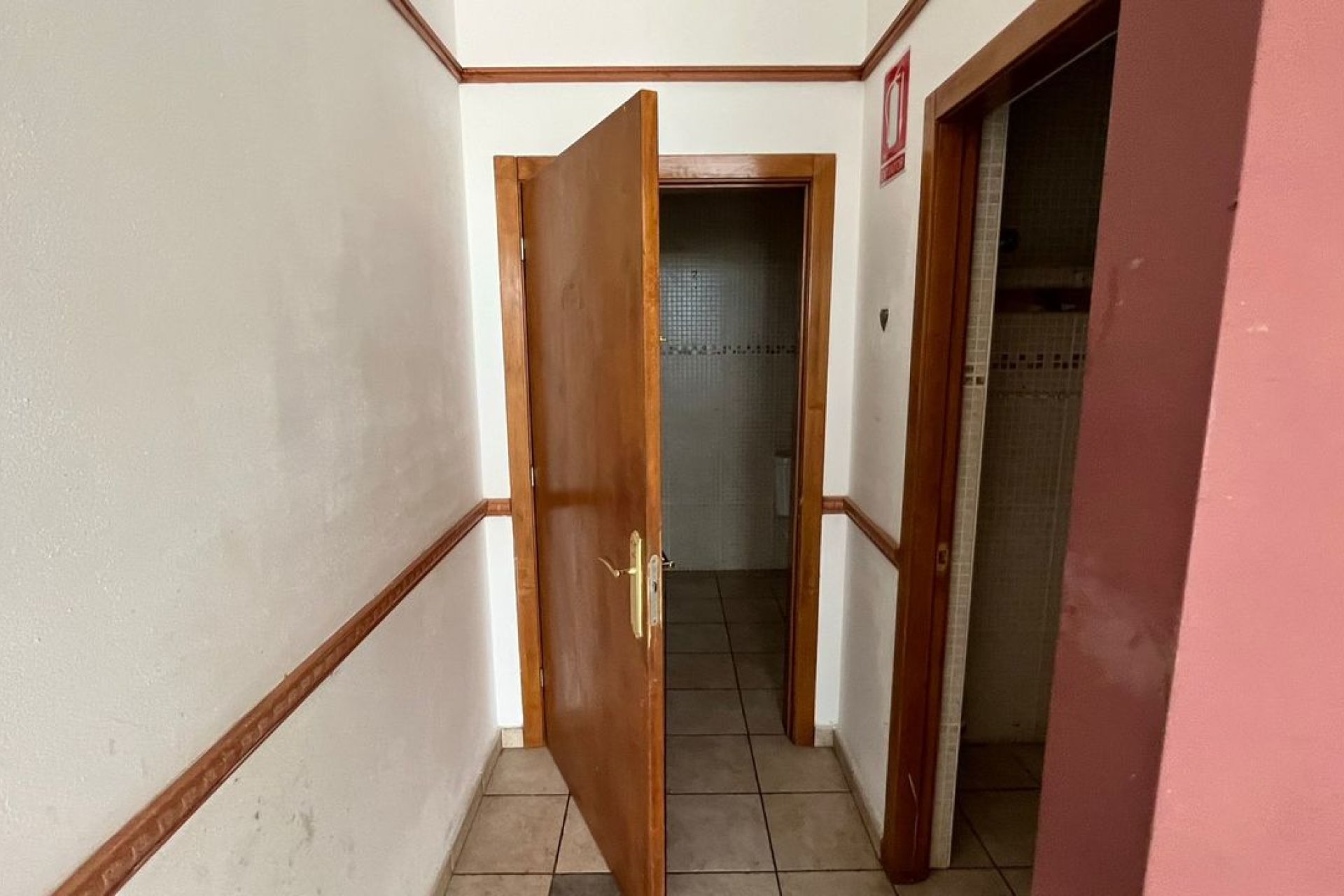 Resale - Commercial * - Ciudad Quesada *