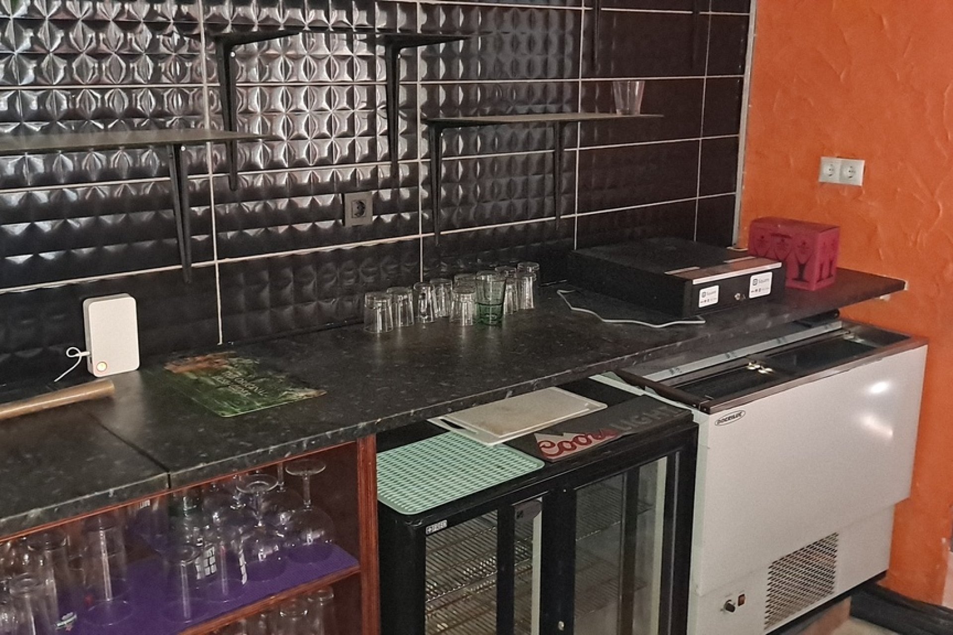 Resale - Commercial * - Los Dolses *