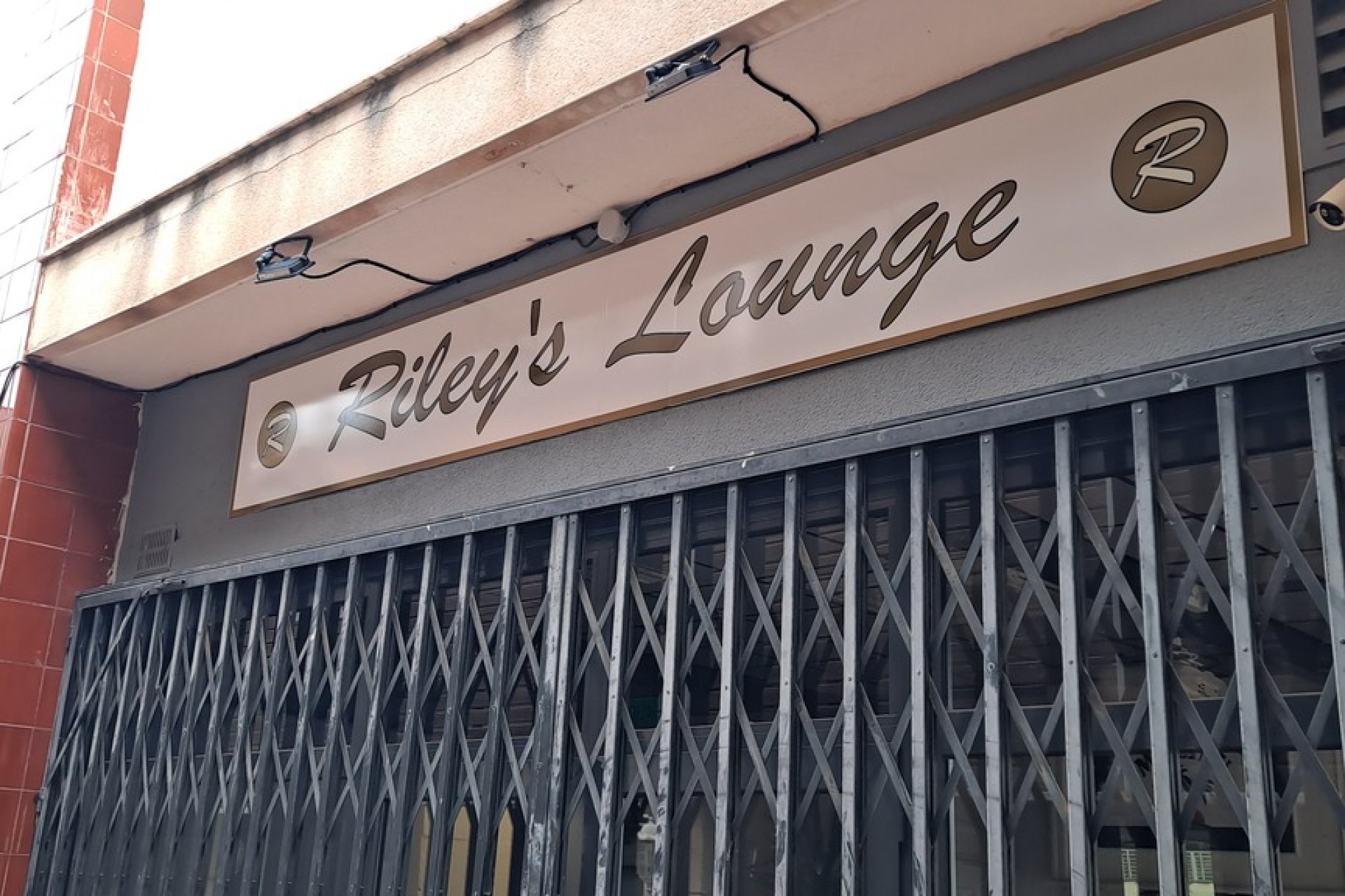 Resale - Commercial * - Los Dolses *