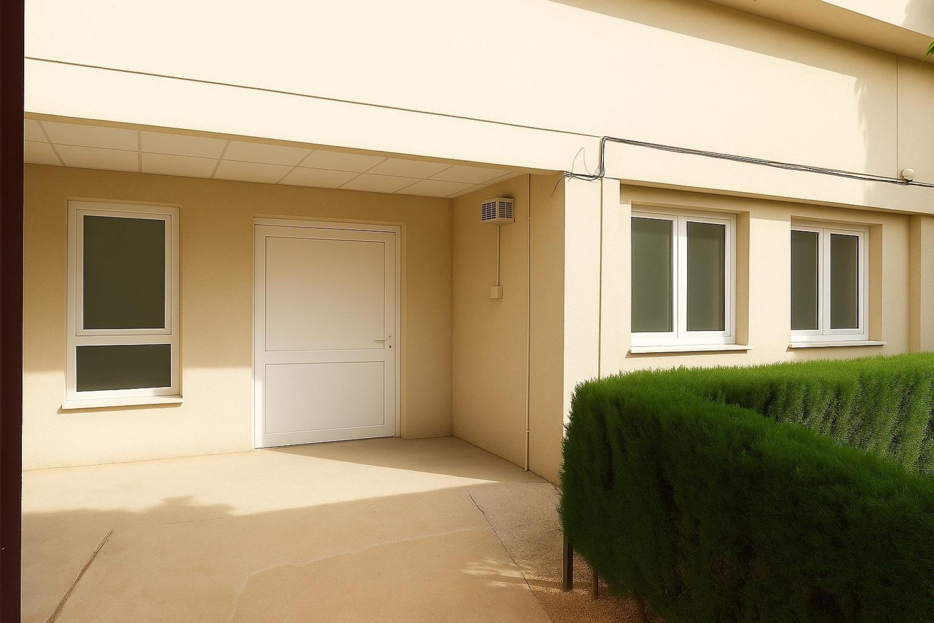 Resale - Commercial * - Orihuela Costa - La Zenia *