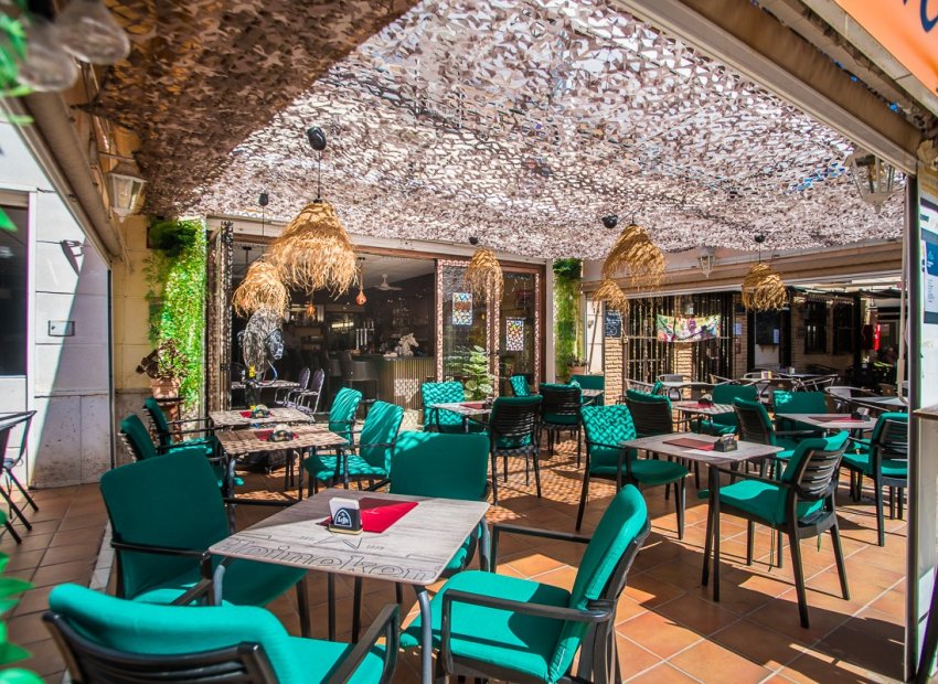 Resale - Commercial * - Orihuela * - Los Balcones *
