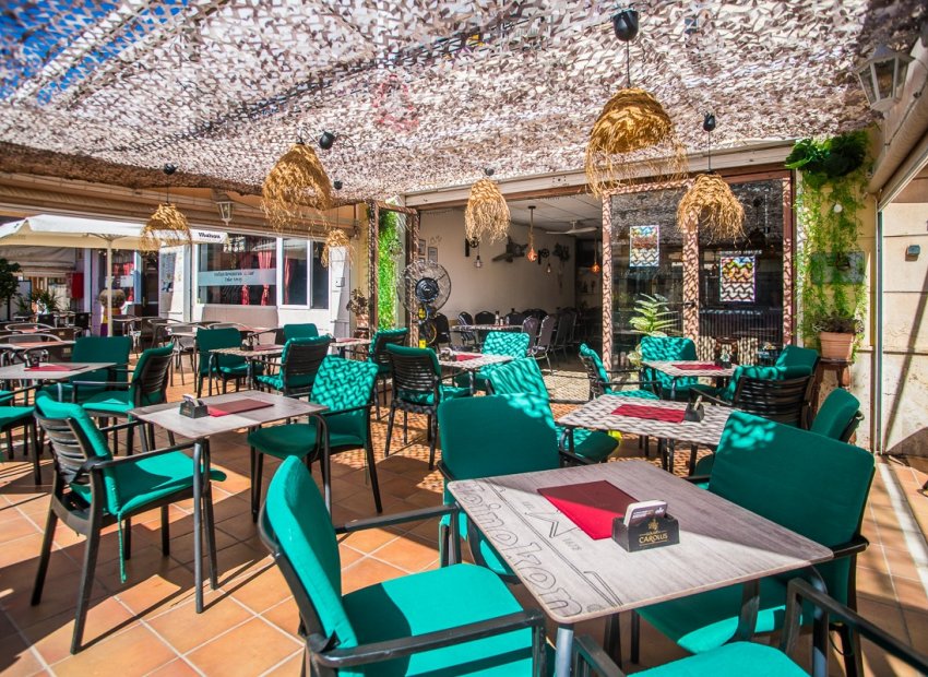 Resale - Commercial * - Orihuela * - Los Balcones *