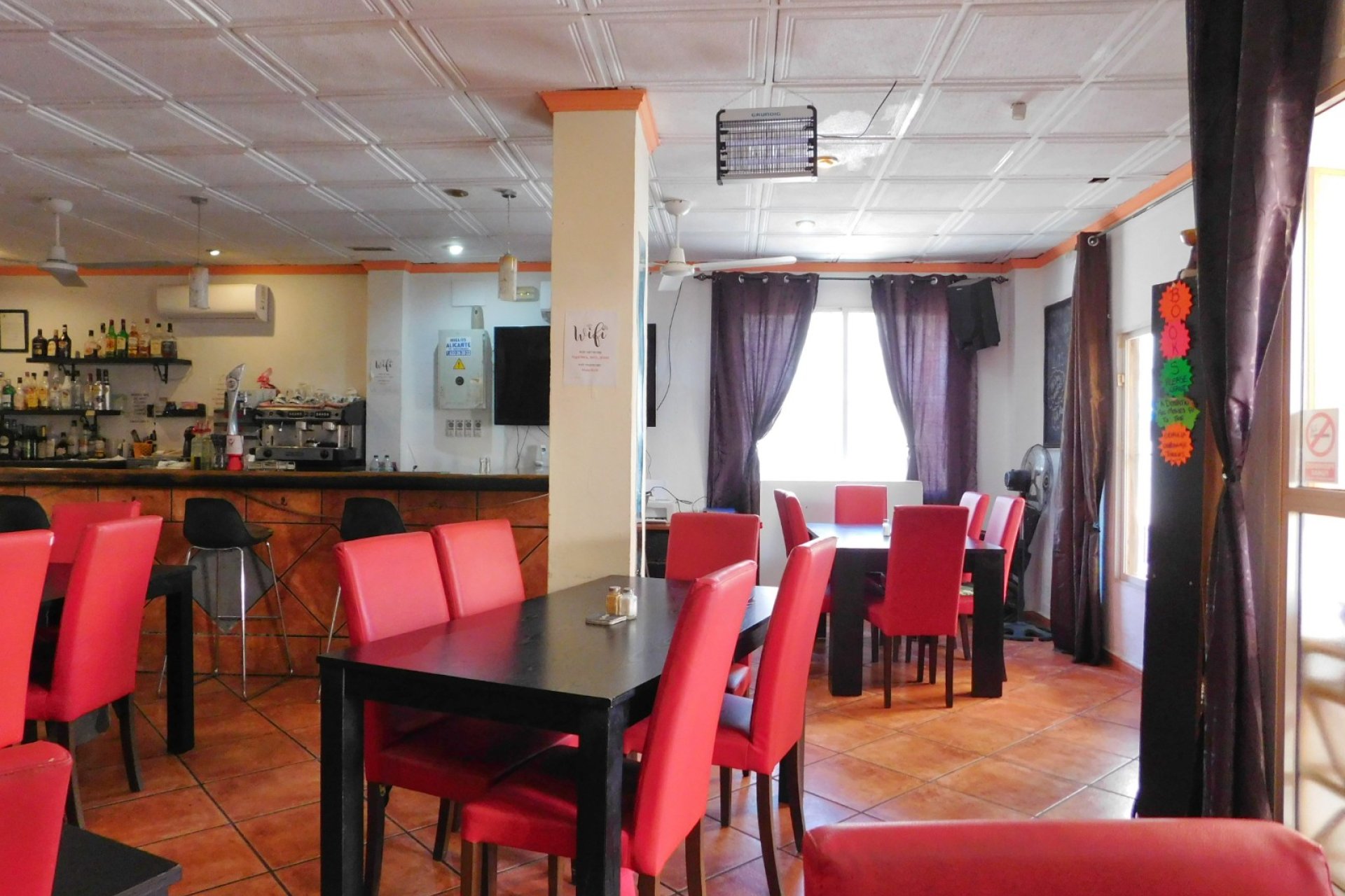 Resale - Commercial * - San Miguel de Salinas *