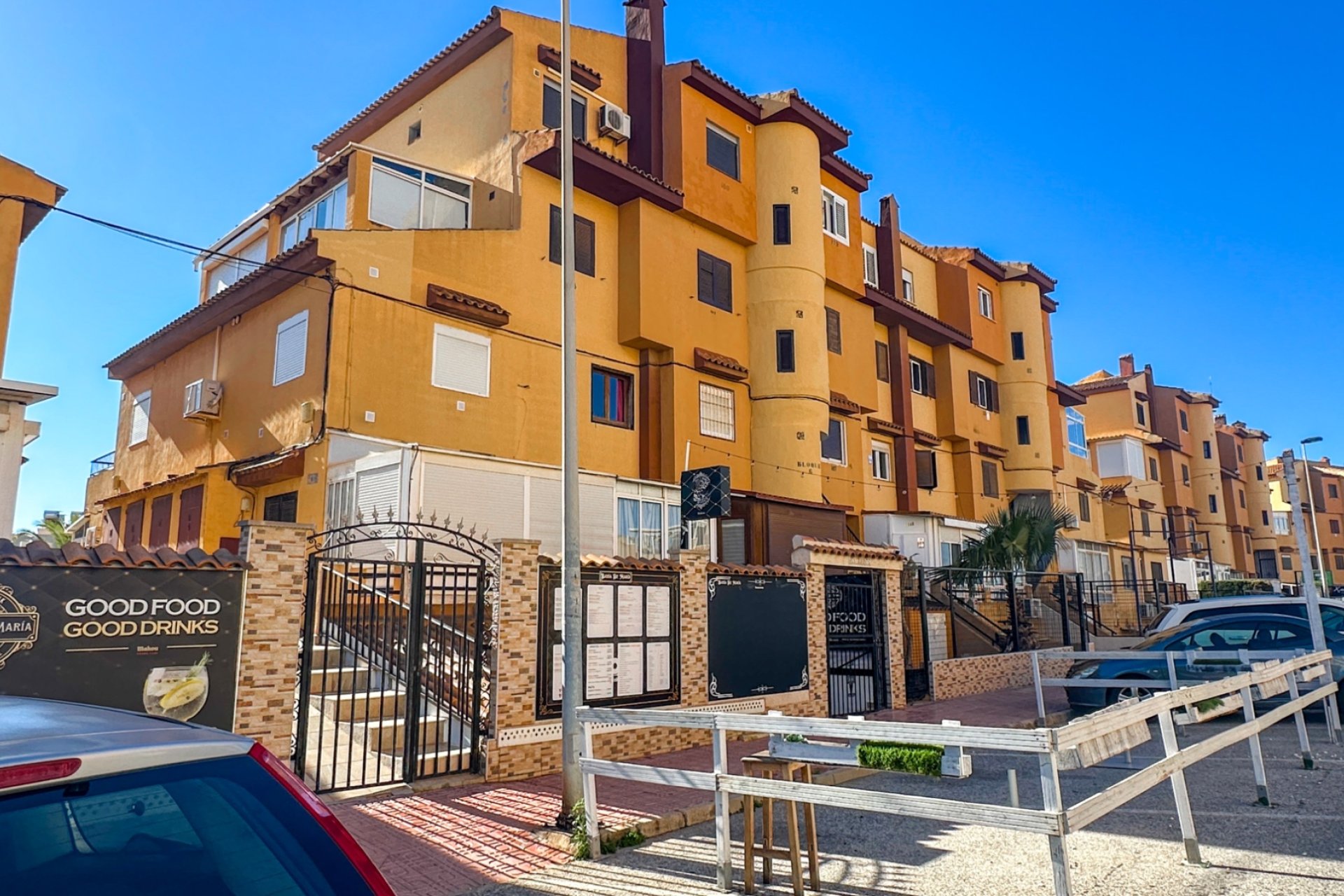Resale - Commercial * - Torrevieja * - Aguas Nuevas *