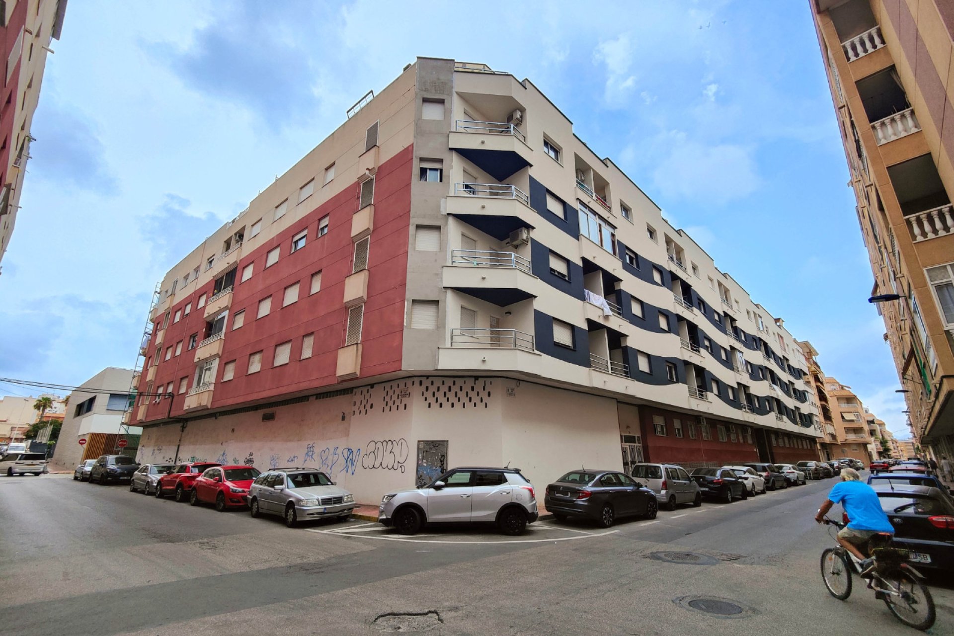 Resale - Commercial * - Torrevieja * - El Acequión - Los Náufragos