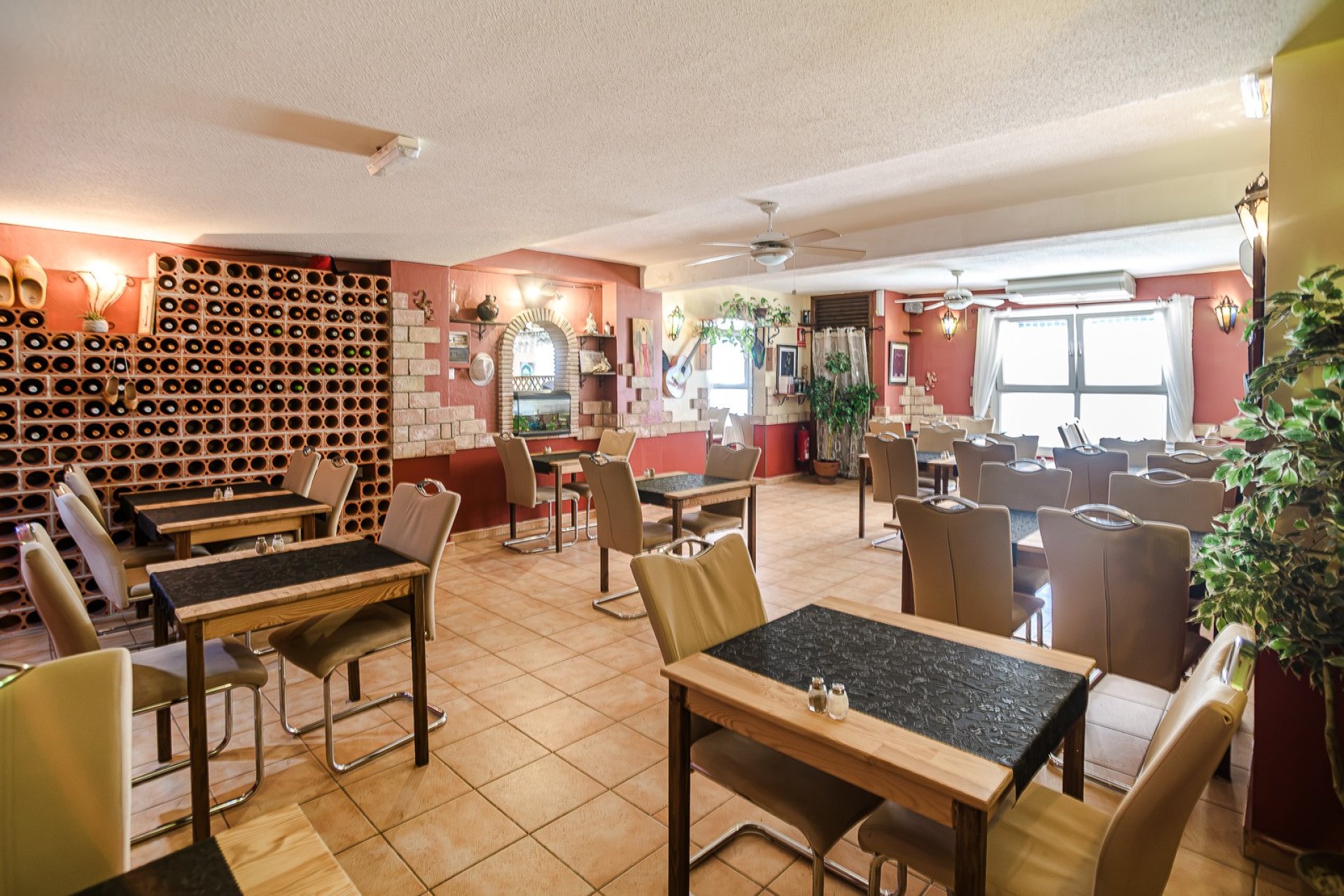Resale - Commercial * - Torrevieja * - La Veleta *