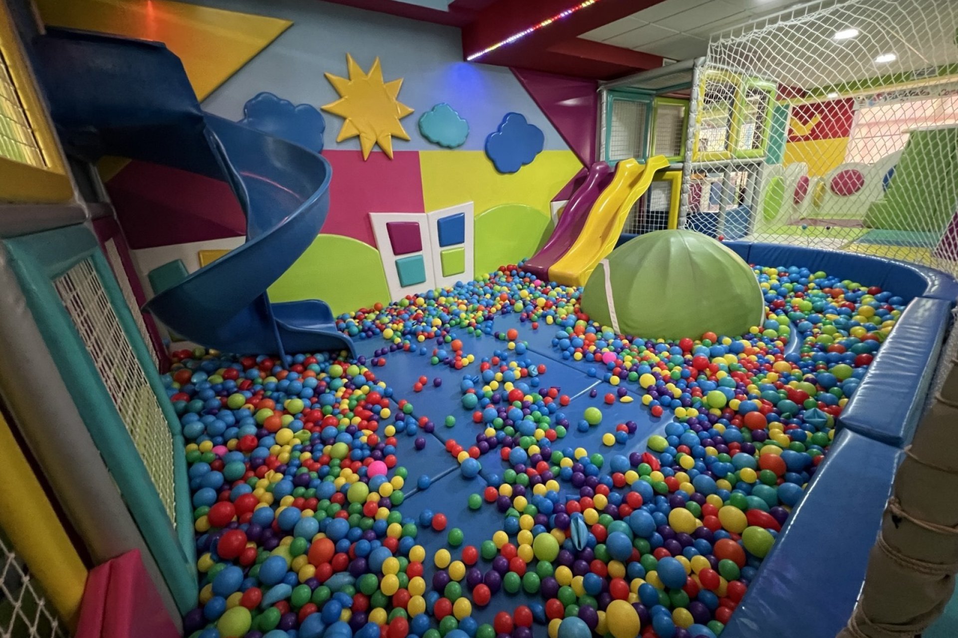 Resale - Commercial * - Torrevieja *