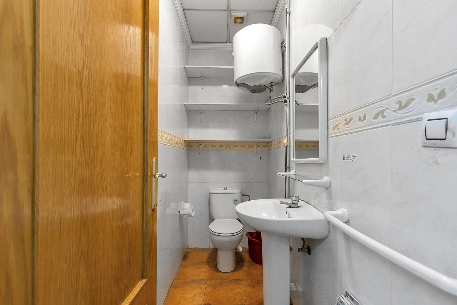 Resale - Commercial * - Torrevieja *