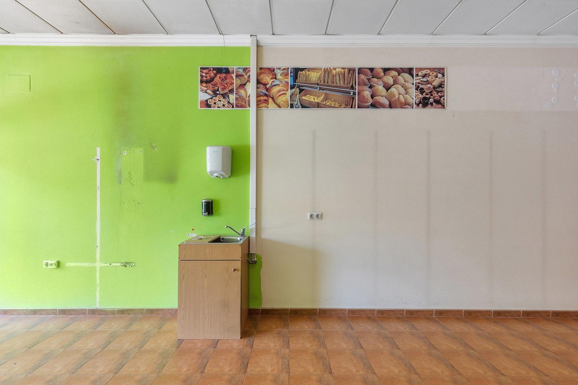 Resale - Commercial * - Torrevieja *