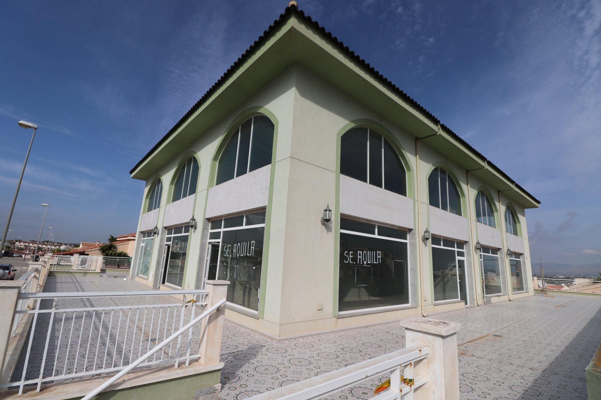 Resale - Commercial Unit - Benimar