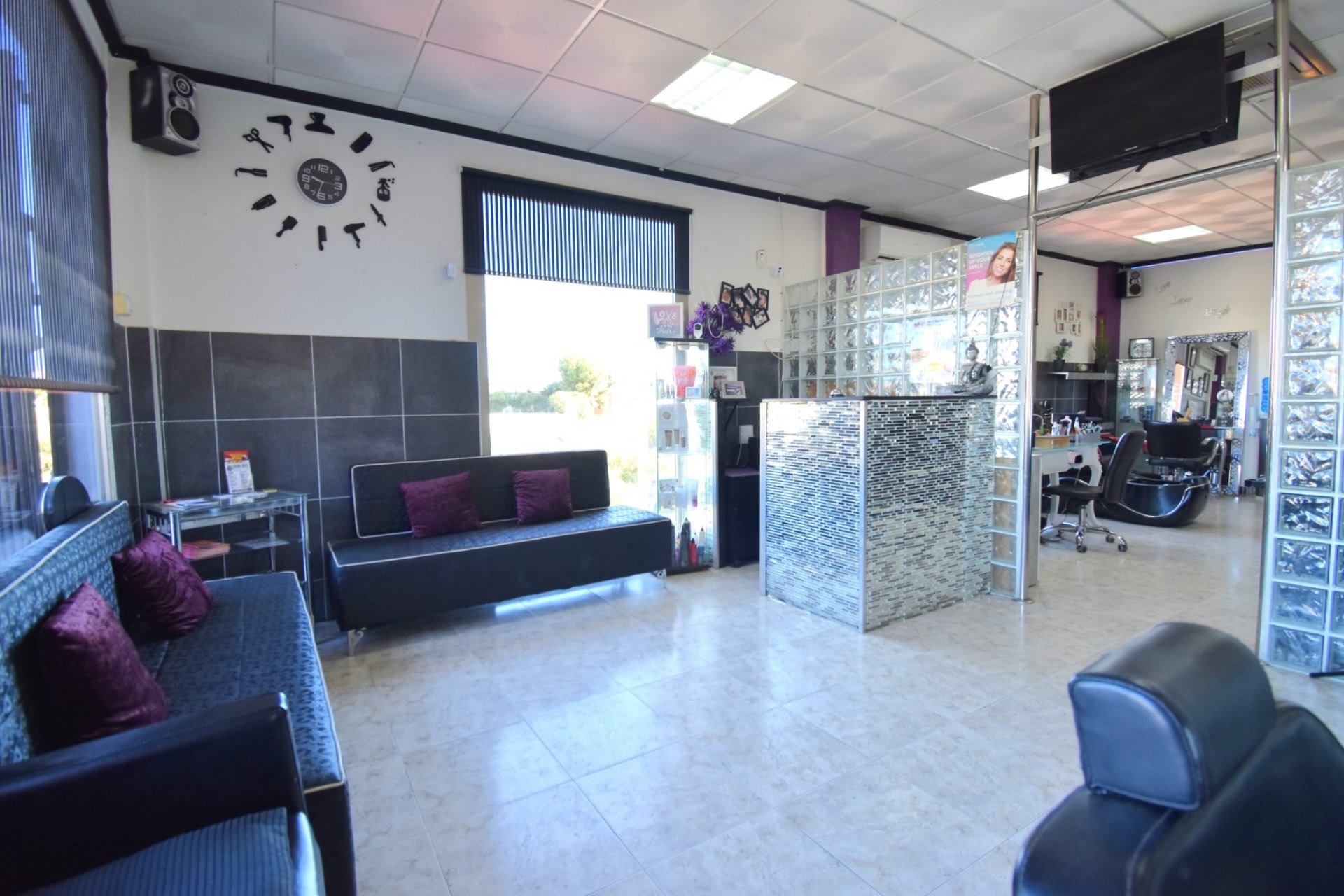 Resale - Commercial Unit - Orihuela Costa - La Zenia