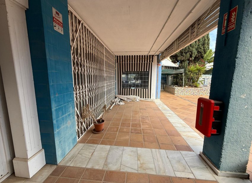 Resale - Commercial Unit - Orihuela Costa - Lomas de Cabo Roig-Los Dolses