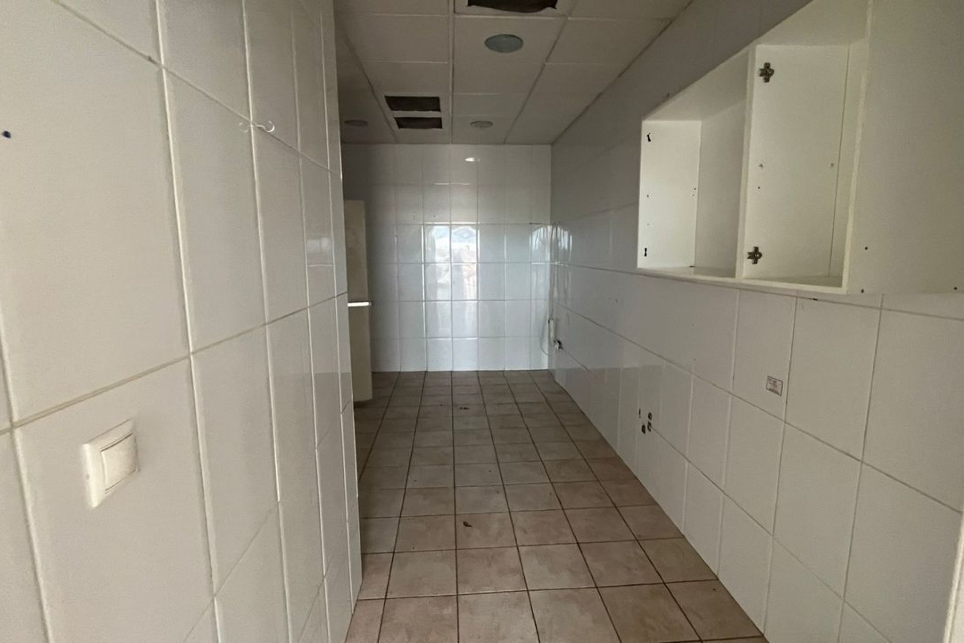 Resale - Commercial Unit - Quesada