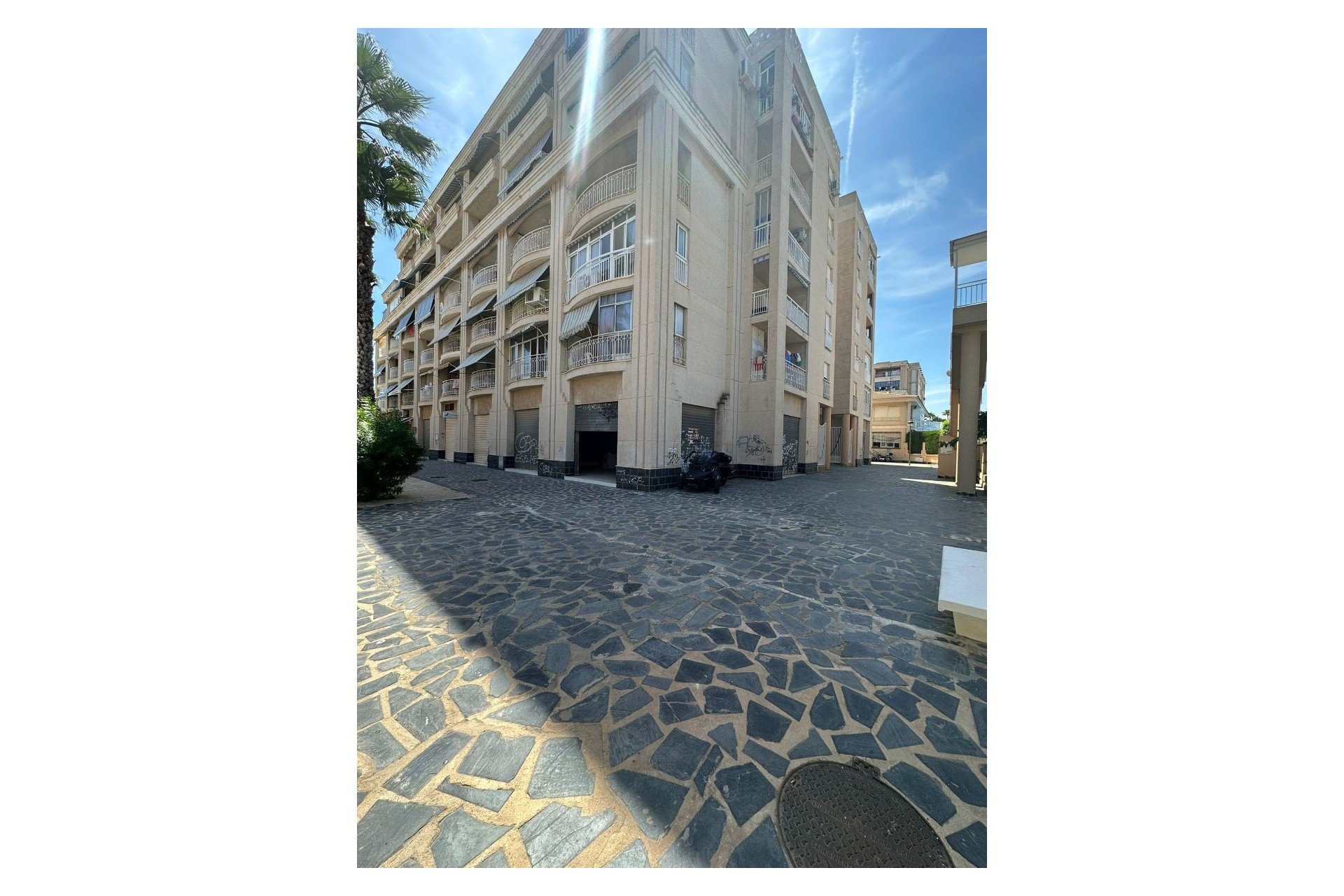 Resale - Commercial Unit - Santa Pola - Playa Lisa