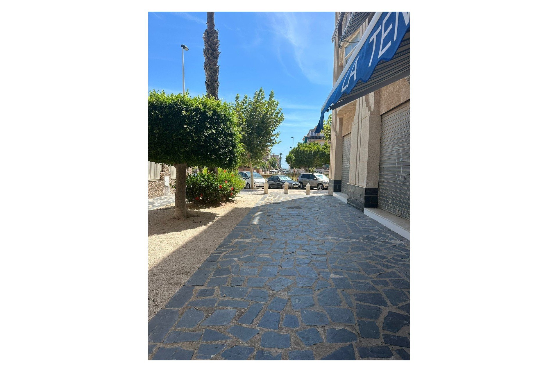 Resale - Commercial Unit - Santa Pola - Playa Lisa