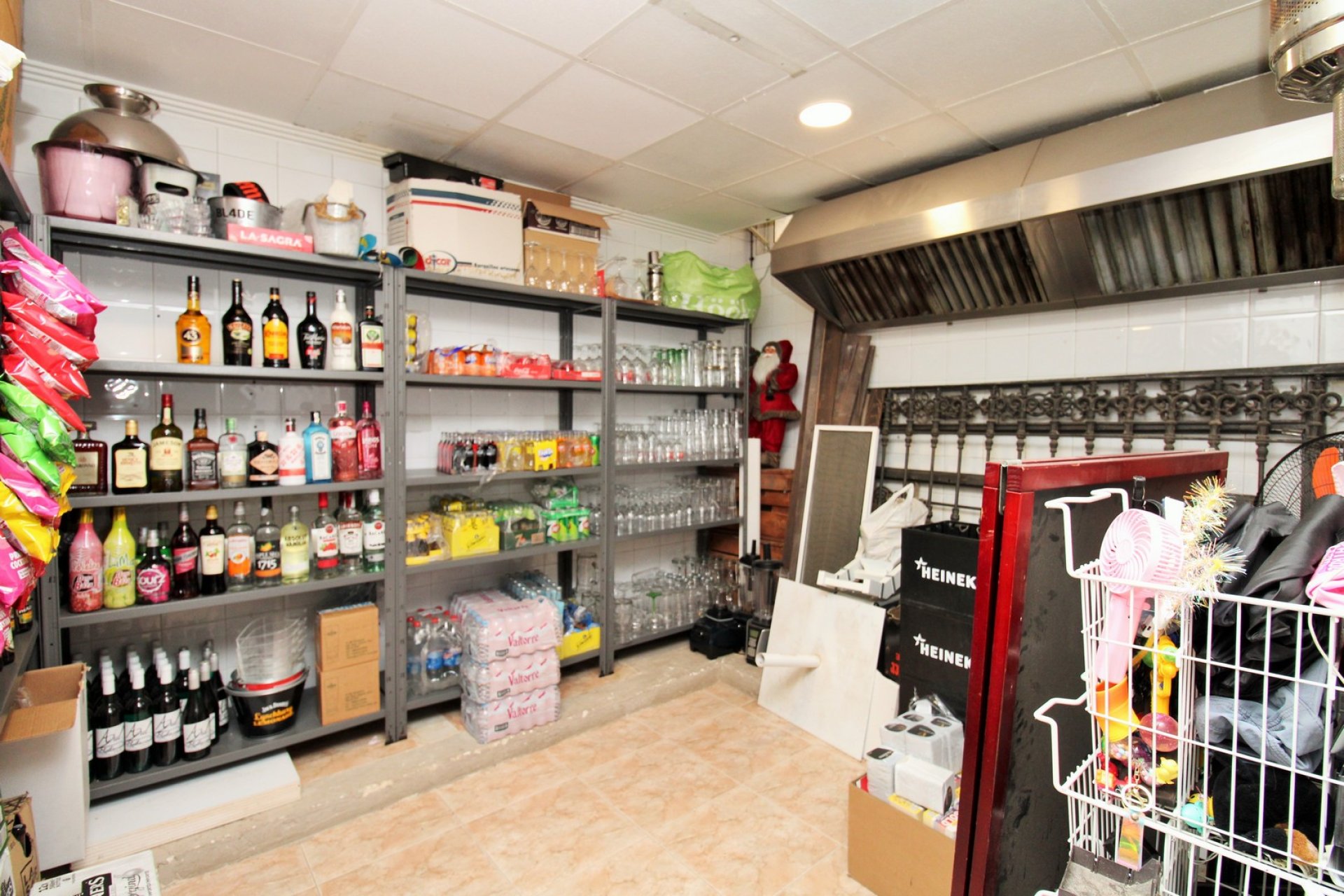 Resale - Commercial * - Villamartin - Villamartín * 