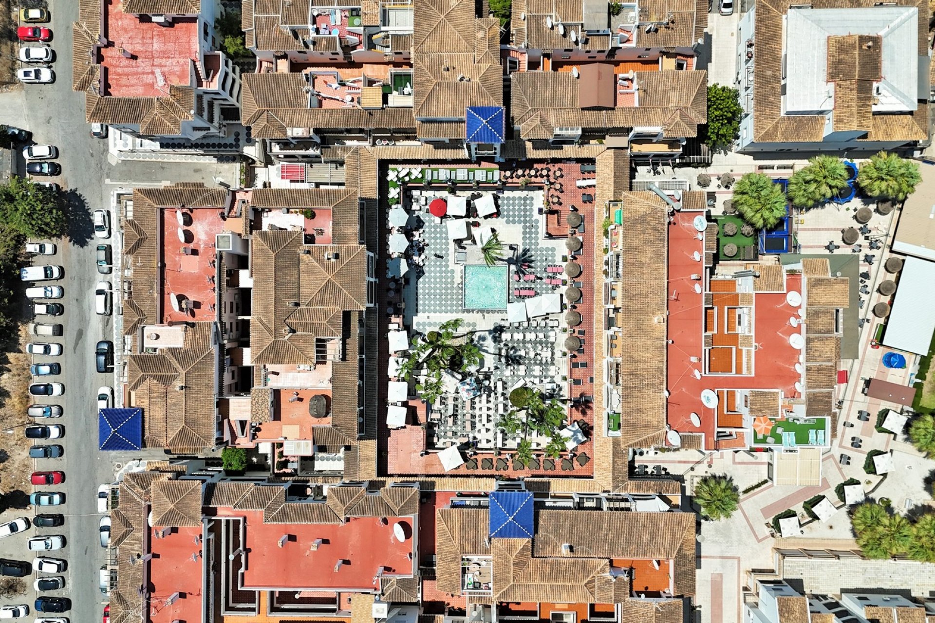 Resale - Commercial * - Villamartin - Villamartín * 