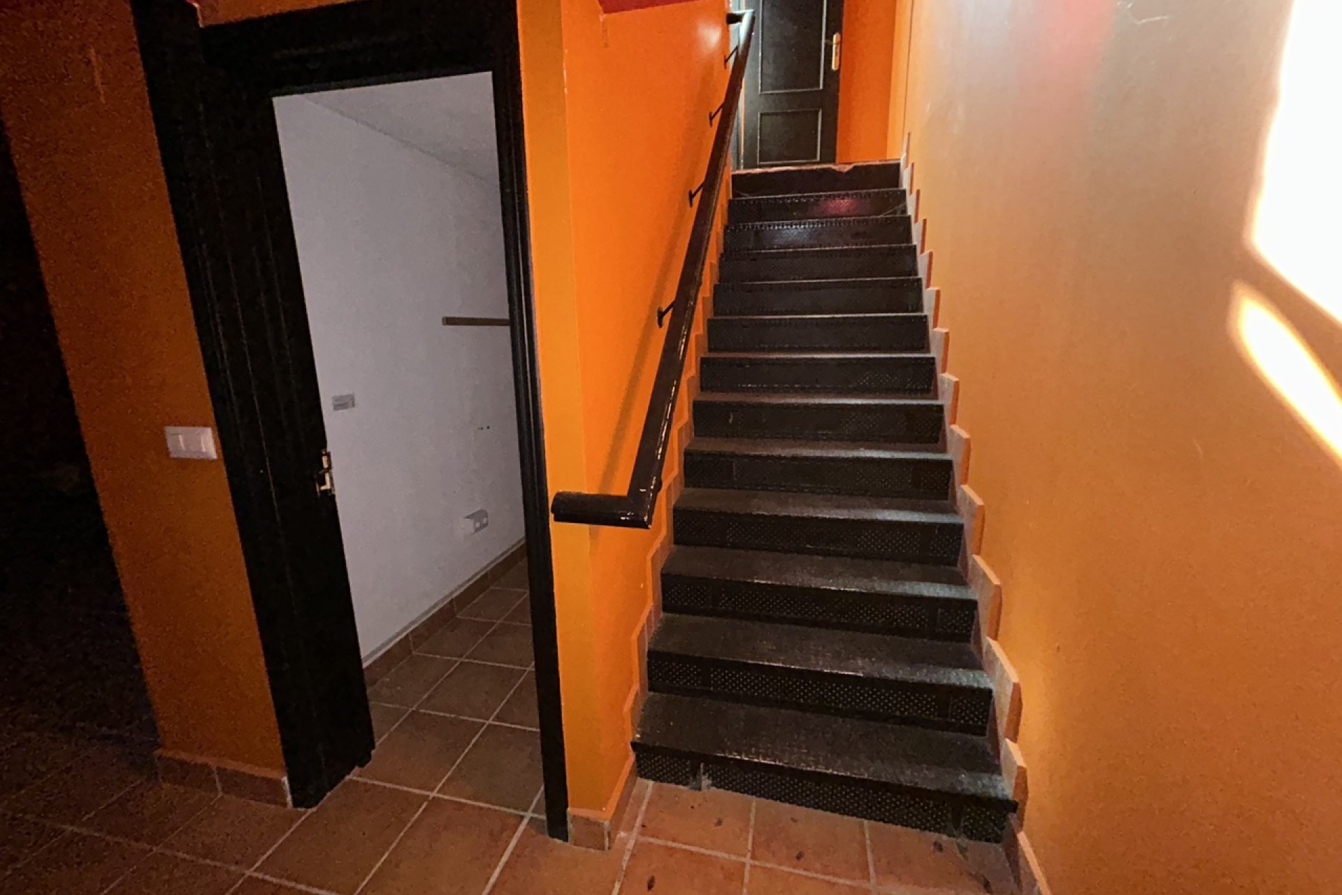 Resale - Commercial * - Villamartin * - Villamartín * 