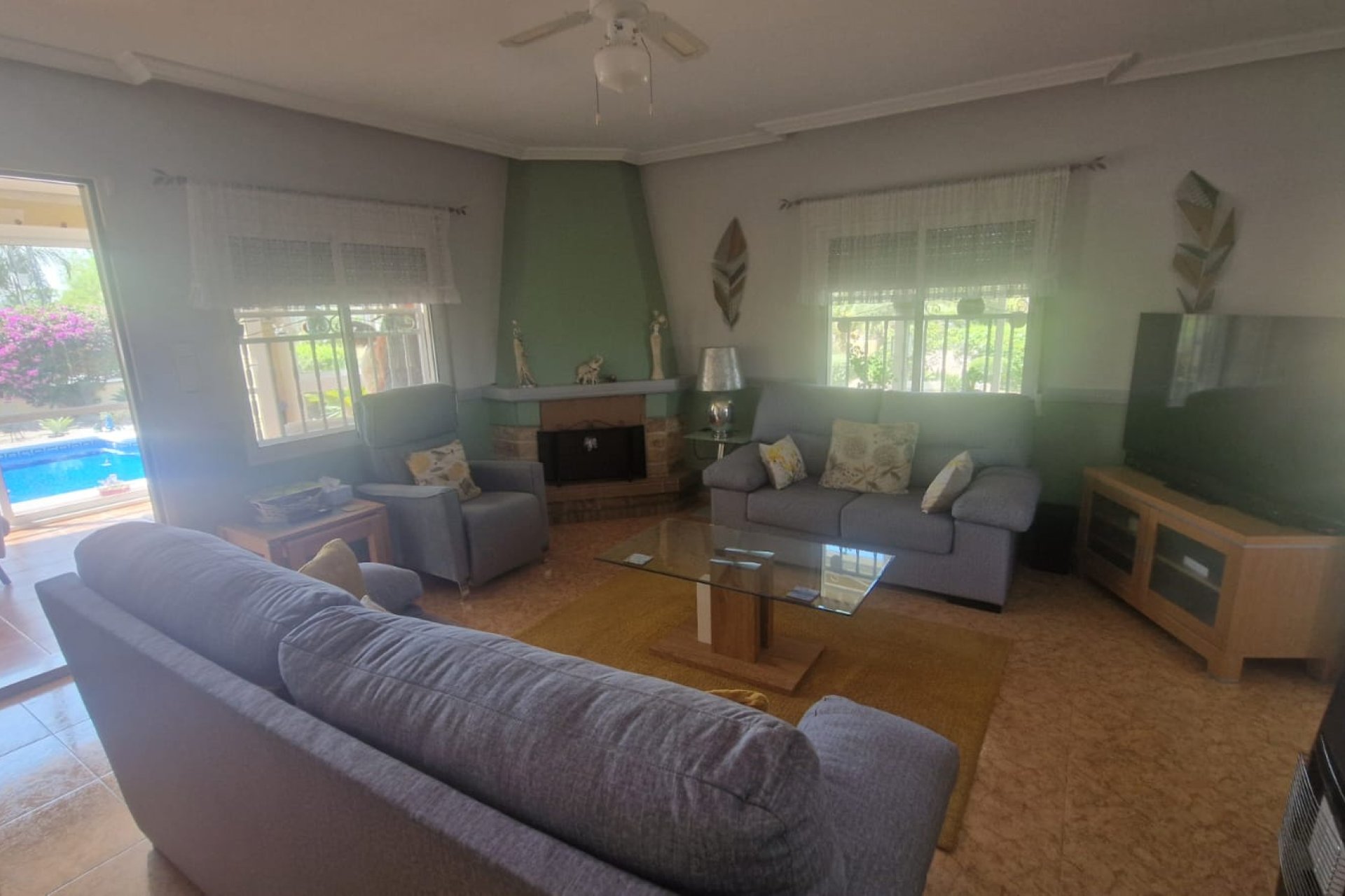Resale - Finca / Country Property *  - Catral *
