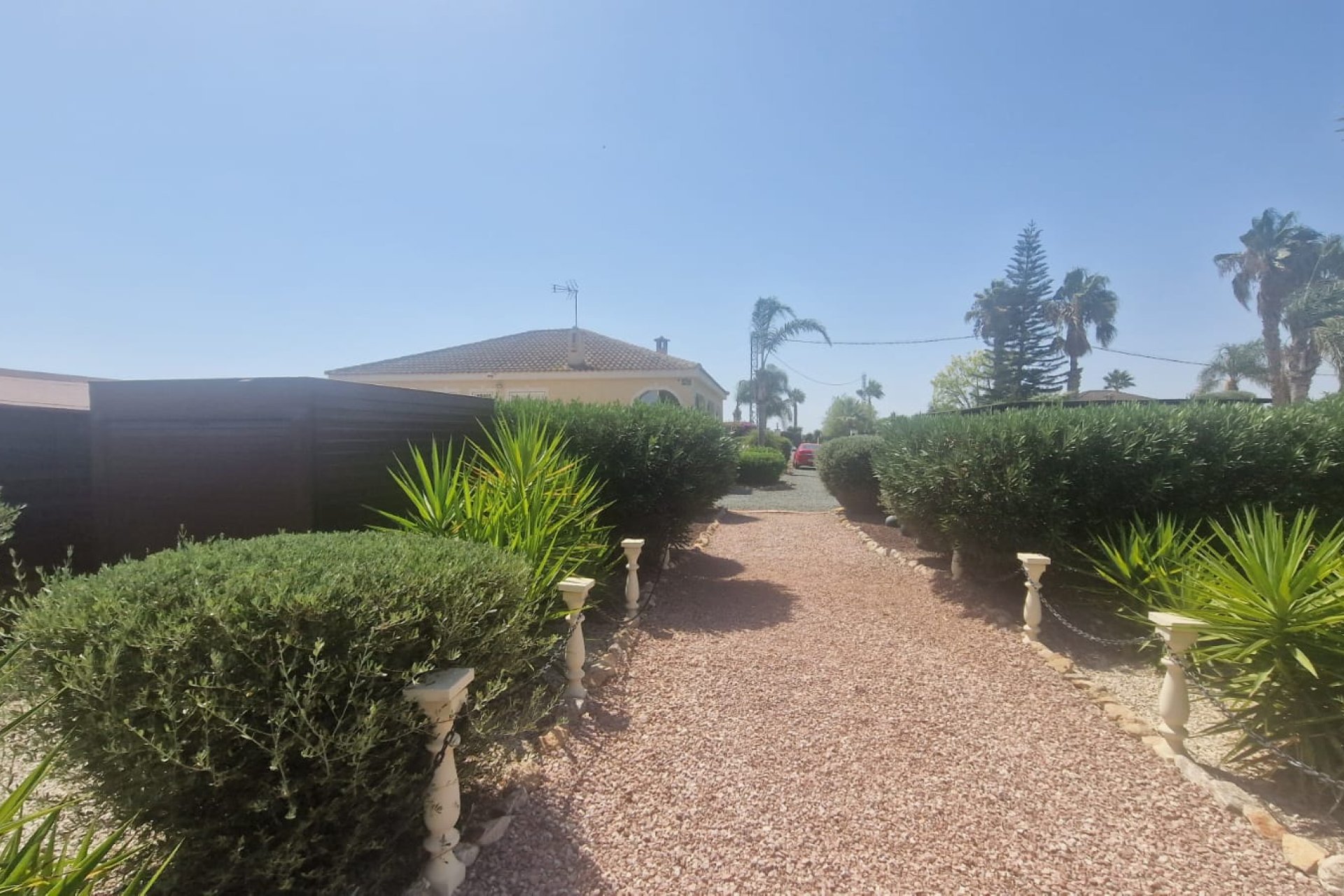 Resale - Finca / Country Property *  - Catral *