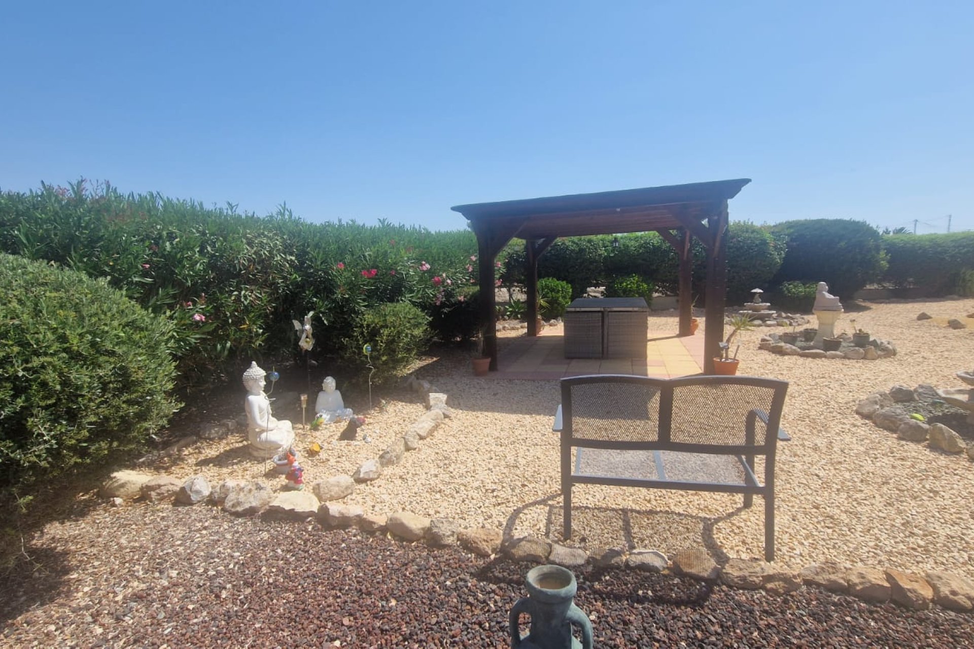Resale - Finca / Country Property *  - Catral *