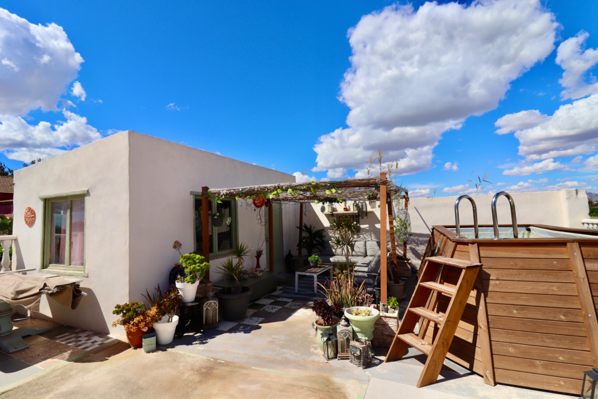 Resale - Finca / Country Property *  - Dolores - Dolores *