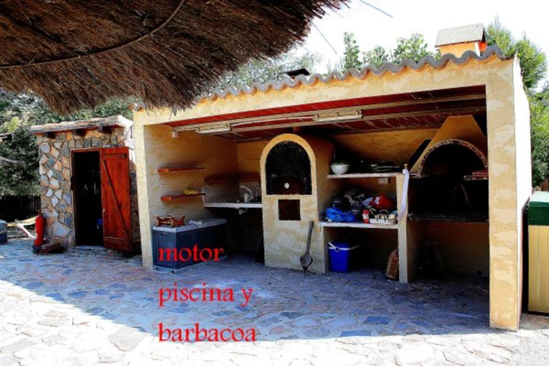 Resale - Finca / Country Property *  - Gea y Truyols *